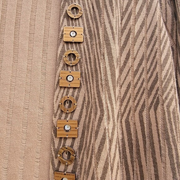Chico's tan brwn open front sweater cardigan wmns sz 2 embellished short sleeve - Picture 3 of 4